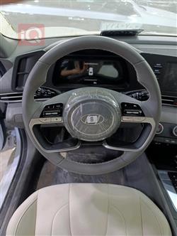 هیوندای ئەلەنترا